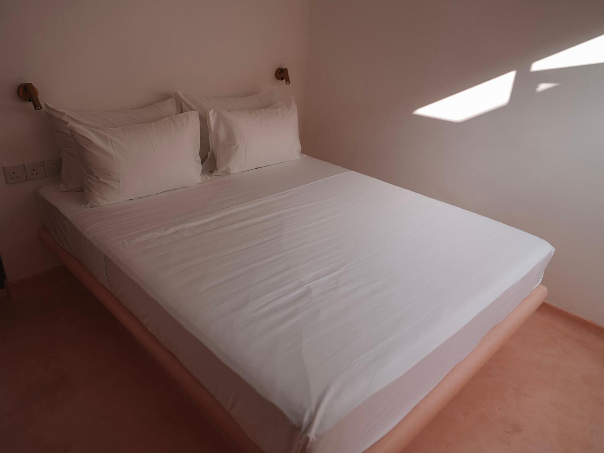 Animals Hotel Ahangama Room photo